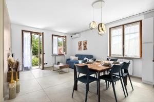 Regarda - Golden House Apartment