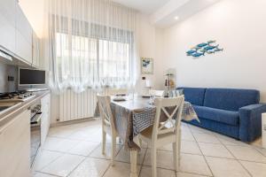 Hostdomus - Mariblù -with private parking