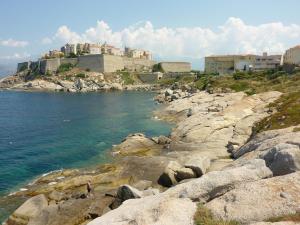 Studio Calvi Centre, vue mer, piscine