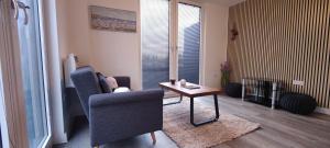 Bee Kinetic - Modern Penthouse Duplex WiFi Netflix with Paid Parking