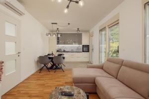 Vujicic Premium Suite