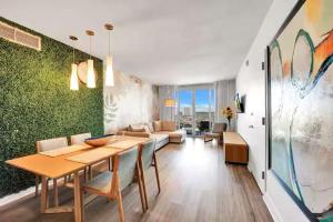 1BR North View Balcony Resort Pool & Beach