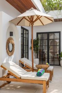 Tropical Oasis - 2BDR Central Canggu quiet luxury!