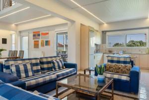 Artemida 8-Bedroom Getaway with Rooftop Sea Views