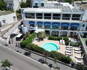 Bougainville Luxury Boutique Hotel