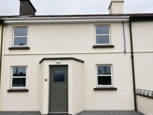 Spacious Thurles Townhouse Near Semple Stadium