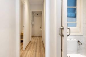 22PAR1006 Newly refurbished 2bed apartment in Paral