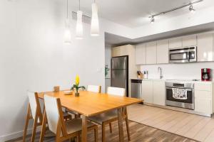 Bright 1BR - Sunset View -Beach Access