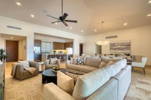Luxury Coastal Retreat - Pool & World-Class Golf