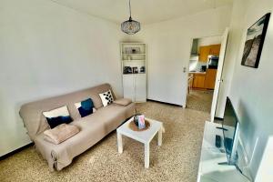 Bright apartment for a pleasant stay in Hyères