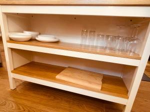 Serene Luxury Loft, Near Airport, Free Parking
