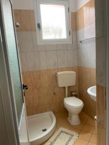 J&M Sea View Rooms