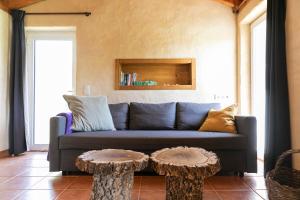 Cozy house in beautiful valley, close to the beach