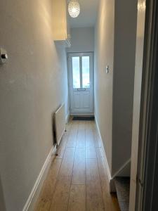 Contractor friendly , central, close to town football stadium and hospital