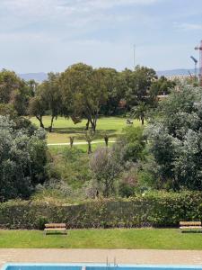 pied sur mer vue piscine & golf