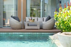 Villa private swimming pool and garden Phuket Free Airoport Pick up from 7 days