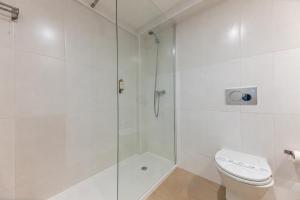 Golden Sea View - Studio with Beach & Pool Included