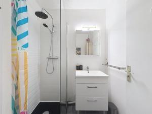 Apartment Du Soleil-3 by Interhome