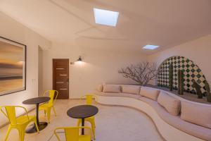 Abasolo Clubhouse