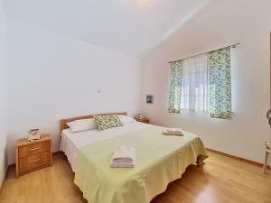Apartment Culić-2 by Interhome