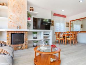 Holiday Home Figaro by Interhome