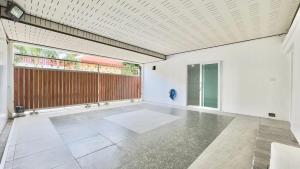 Luxury 5 BR Thaibali Villa Near Walking Street