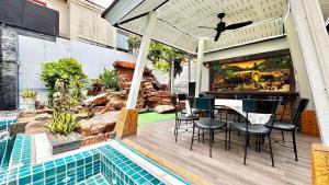 Luxury 5 BR Thaibali Villa Near Walking Street