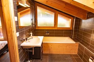 Chalet Buffalo 16P by Jolidi