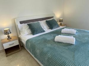 Piazza Rooms