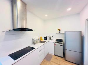 Taragon puteri bintang klcc view studio apartment