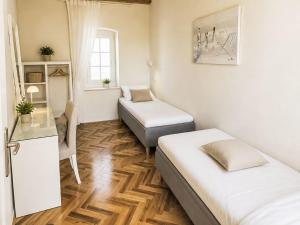 Holiday Home Villa Cotton House mit Schwimmbad by Interhome