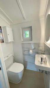 Dune Nest 233 - beautiful house near beach - up to 4 guests with garden, parking, WLAN