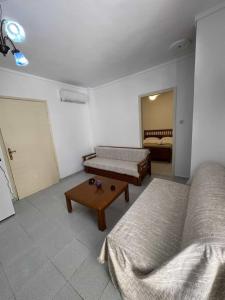 Theros Apartment