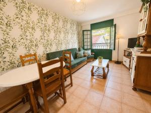 R2R - Apartamentos Rosa de los Vientos Cudillero - Cubierta 306C2