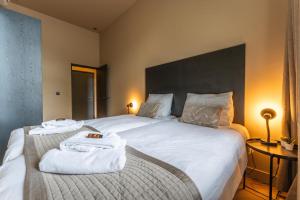 Breda Apartment w Kitchen & Private Bathroom 2p