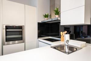 Margaritum Blace - Seaview Apartment with Balcony
