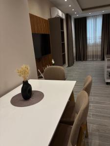 The Cappuccino Suite by Wave Apartments