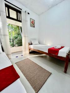 Tranquil Jungle Retreat - 24 min to Beach