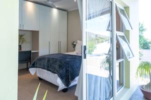 Living in moment - Ensuite bedroom