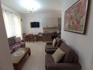 2 Bedrooms Apartment QERRET