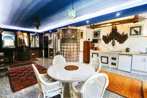 Sirocco Art Escape & Views Malaga City Center