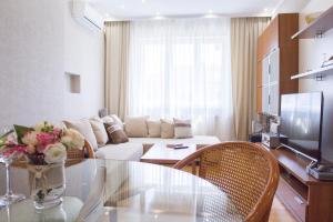 Grand Patriarh near Vitosha Blvd with Parking
