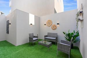 Papanikolis apts 2