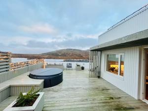 Luxury Penthouse with Hot Tub Perfect Eclipse View