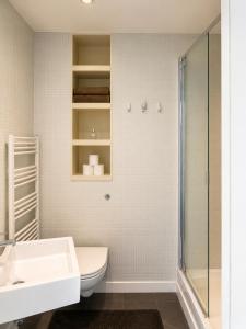 Stylish City View Apartment At Rotunda 2