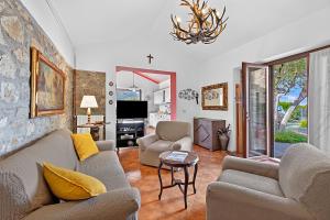 Casa SantAnna with Pool - In Garfagnana - Happy Rentals