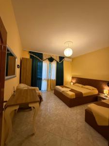 Apartments & Rooms Voglis House