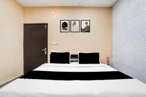 Collection O by OYO Burlton Park Jalandhar Formerly Hotel R1 Inn