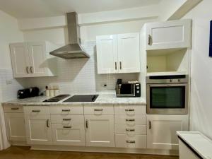 Cosy Stylish 2BR Garden Retreat, Pimlico Station