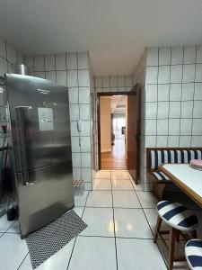 oceanfront penthouse 4 bedrooms 2 suites, 2 parking spaces